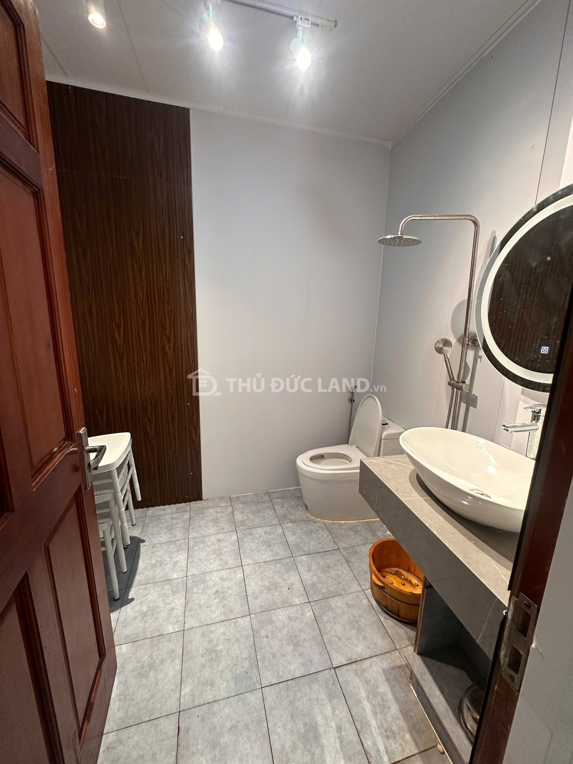 Bán nhà HXH Đường 3, Tăng Nhơn Phú B, DT 98m2, 3 tầng, 5 phòng ngủ, nhà đẹp ở ngay - Ảnh 3