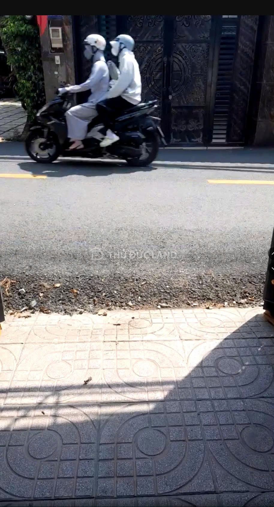 Bán nhà mặt tiền đường 2, Tăng Nhơn Phú B, gần chợ Hiệp Phú - Giá chỉ 69 triệu/m² - Ảnh 2