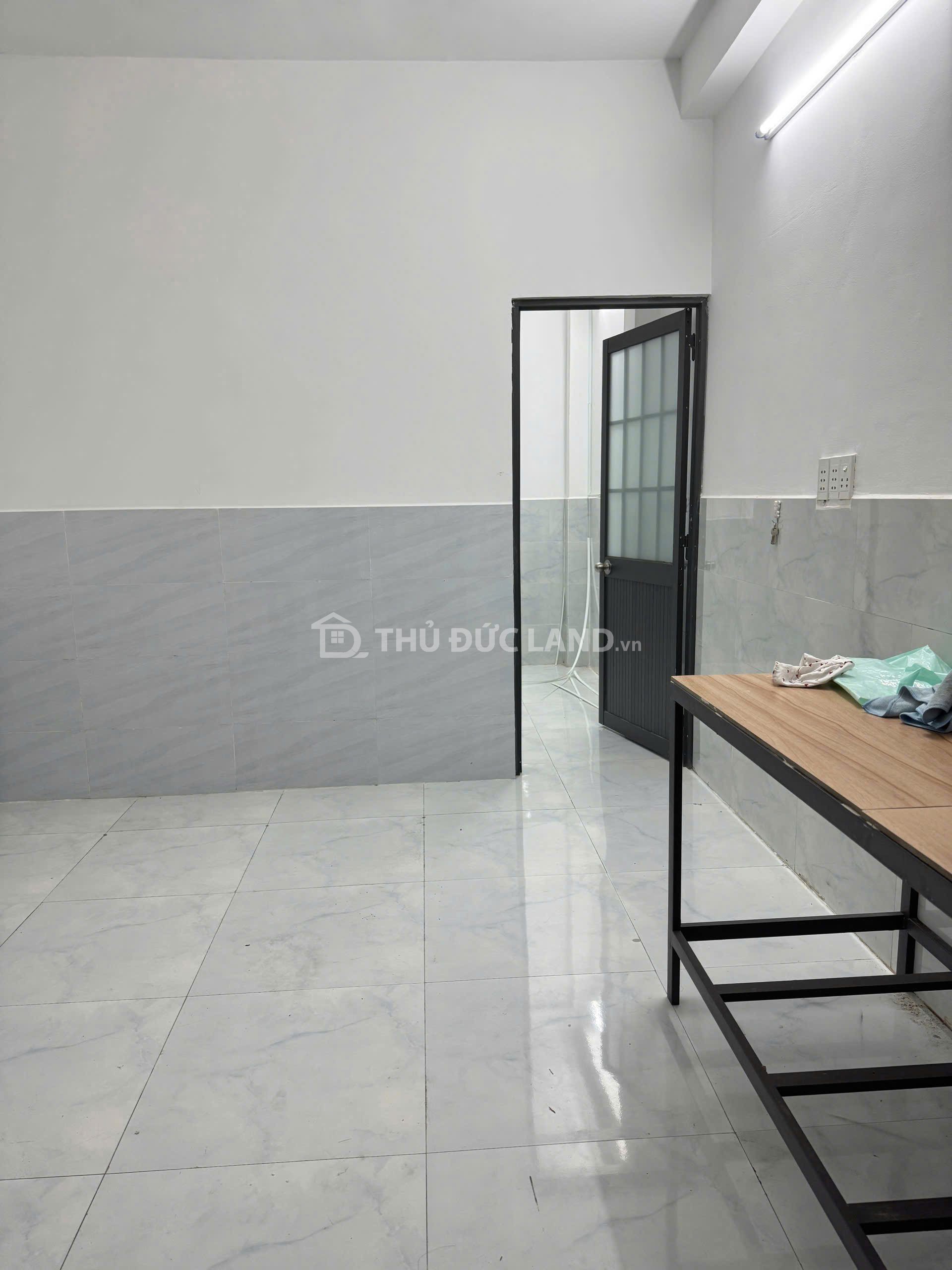 Bán phòng trọ 2 mặt tiền Đường 10, Tăng Nhơn Phú B, DT 148m2 ngang 12.7m, 3 lầu, dòng tiền 23 triệu - Ảnh 3