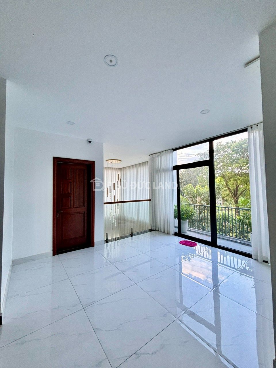 Bán biệt thự ĐƠN LẬP KHU THE BCR Trường Thạnh đường B1, ngang 13.02m, đường 12m, giá tốt