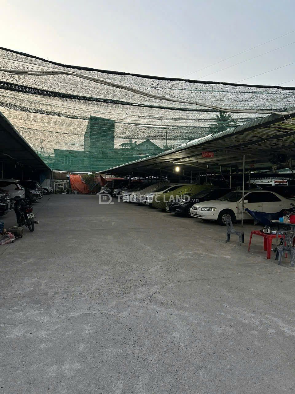 Đất đường 11, Trường Thọ - bãi giữ xe thu 100tr/th, 1.418m² (20 triệu/m²)