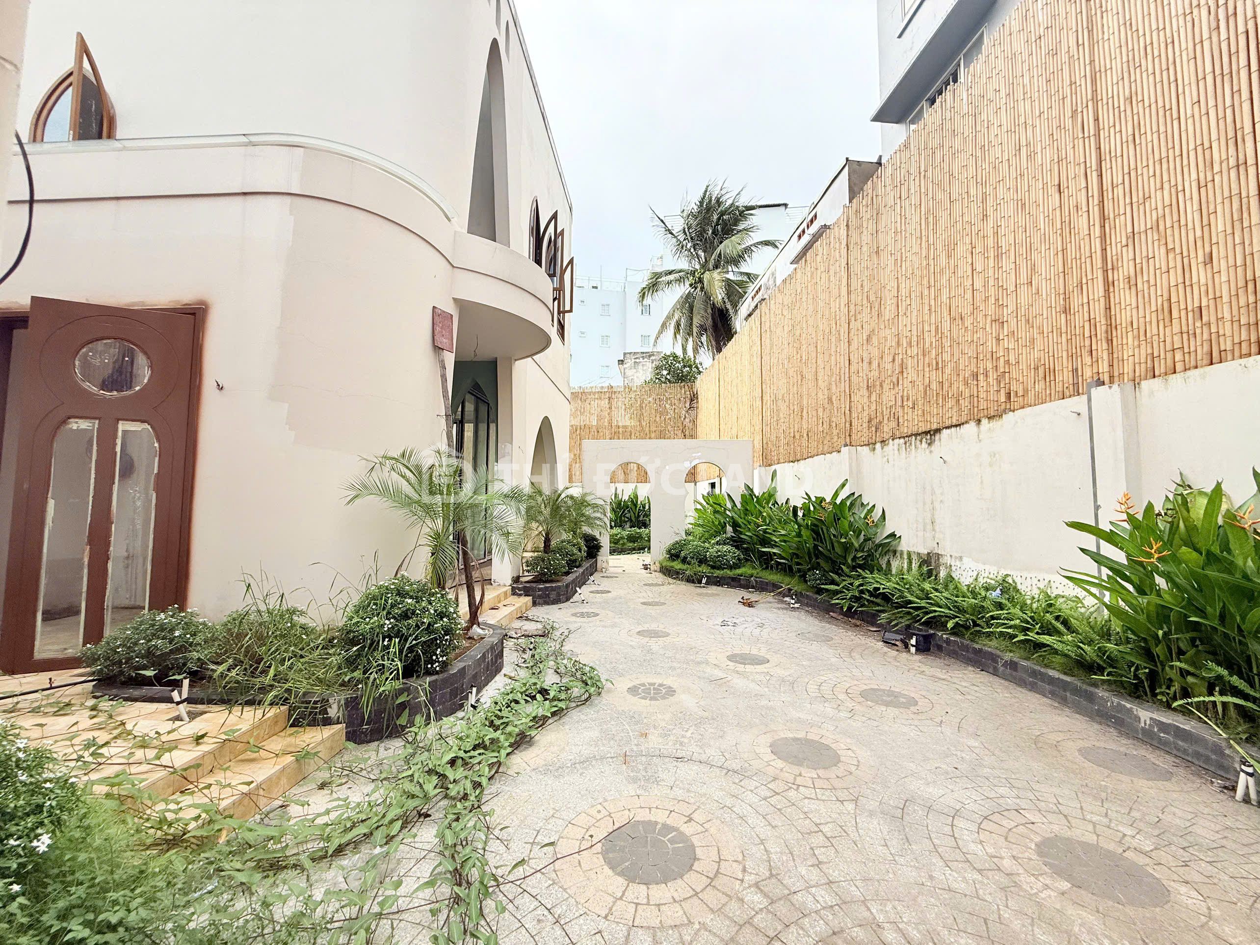 Bán biệt thự Trường Thọ, Đặng Văn Bi, DT 478m2 ngang 7.77m, 3 tầng, tiện ích đầy đủ vài bước chân - Ảnh 4