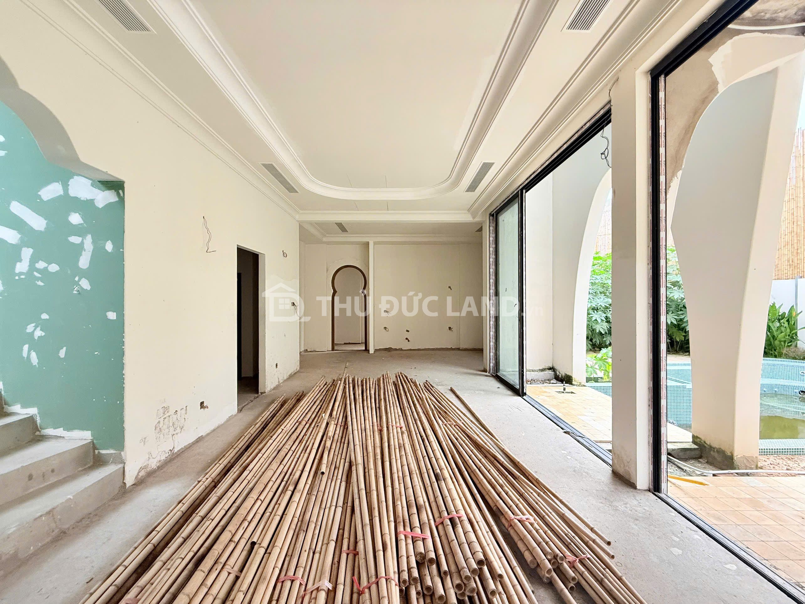 Bán biệt thự Trường Thọ, Đặng Văn Bi, DT 478m2 ngang 7.77m, 3 tầng, tiện ích đầy đủ vài bước chân - Ảnh 2