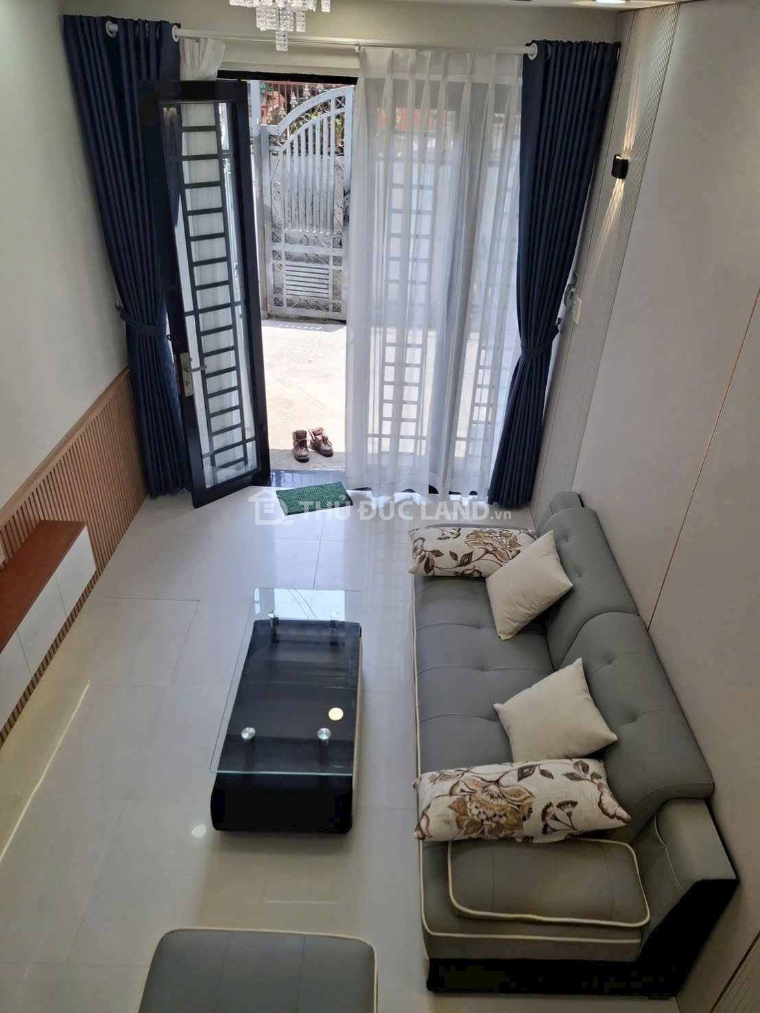 Bán nhà hẻm Đặng Văn Bi, Trường Thọ, 2 tầng nội thất cao cấp, sổ hồng riêng. Dọn vào ở ngay