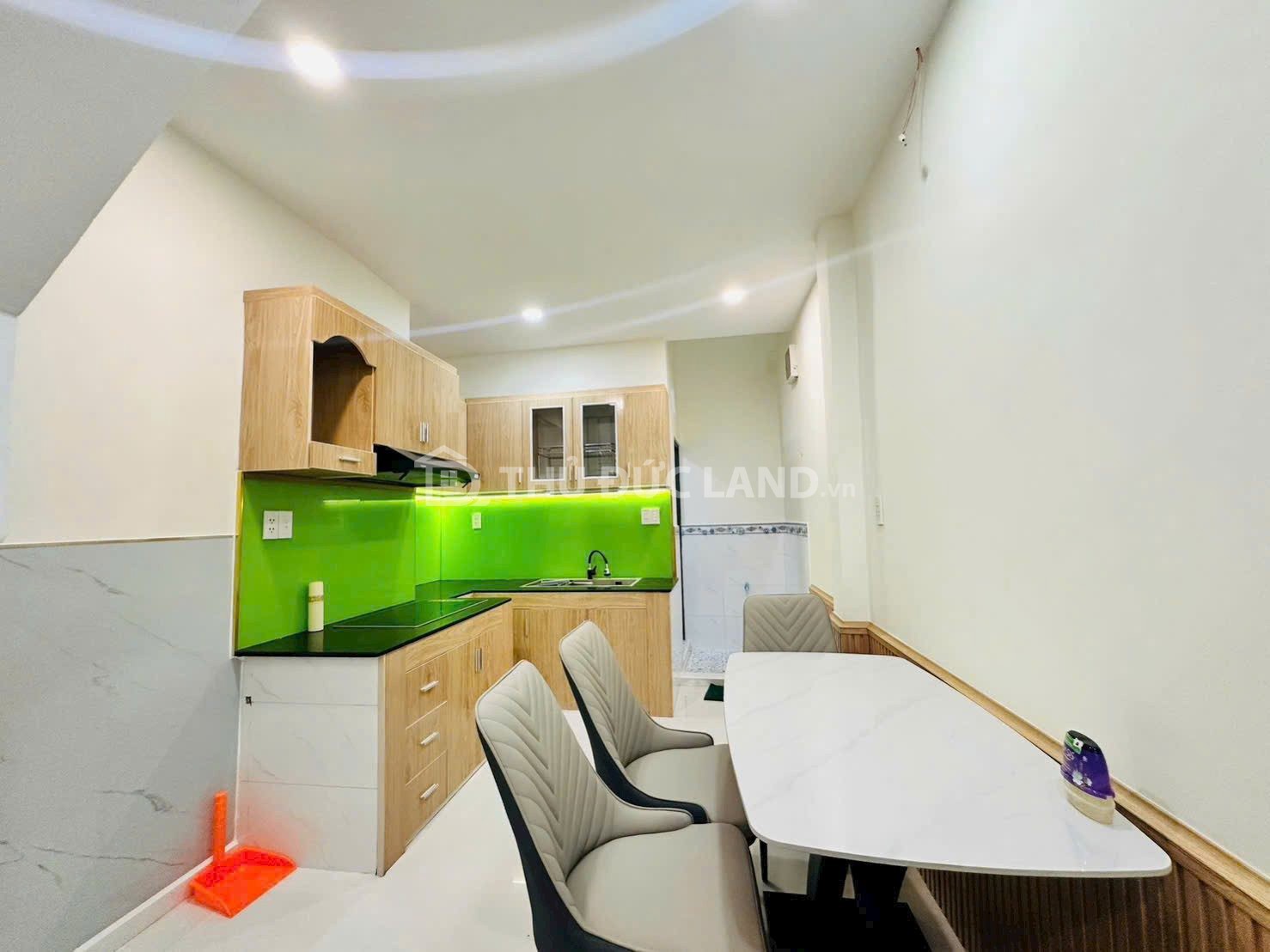 Bán nhà hẻm Đặng Văn Bi, Trường Thọ, 2 tầng nội thất cao cấp, sổ hồng riêng. Dọn vào ở ngay - Ảnh 3