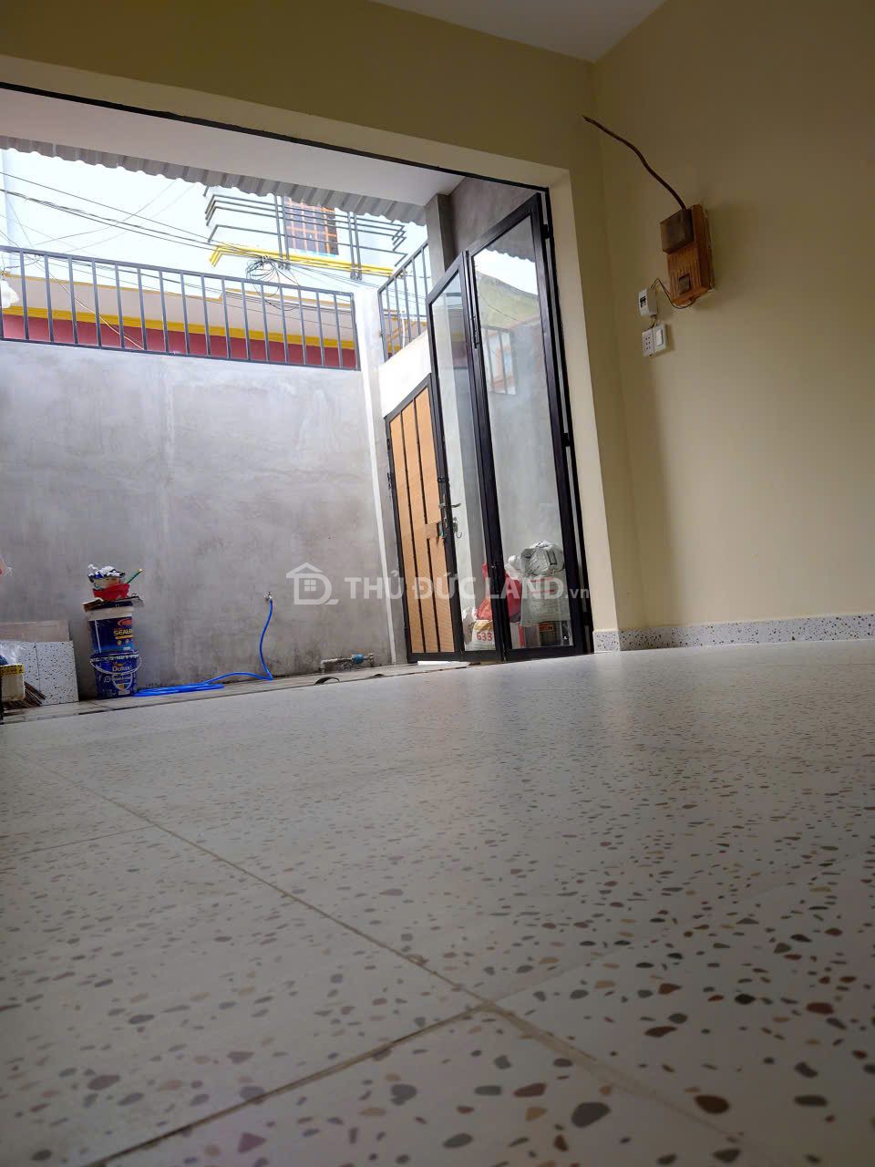 Bán nhà hẻm Hồ Văn Tư, Trường Thọ, diện tích 55.3m². Dọn vào ở ngay. Cạnh chợ Thủ Đức