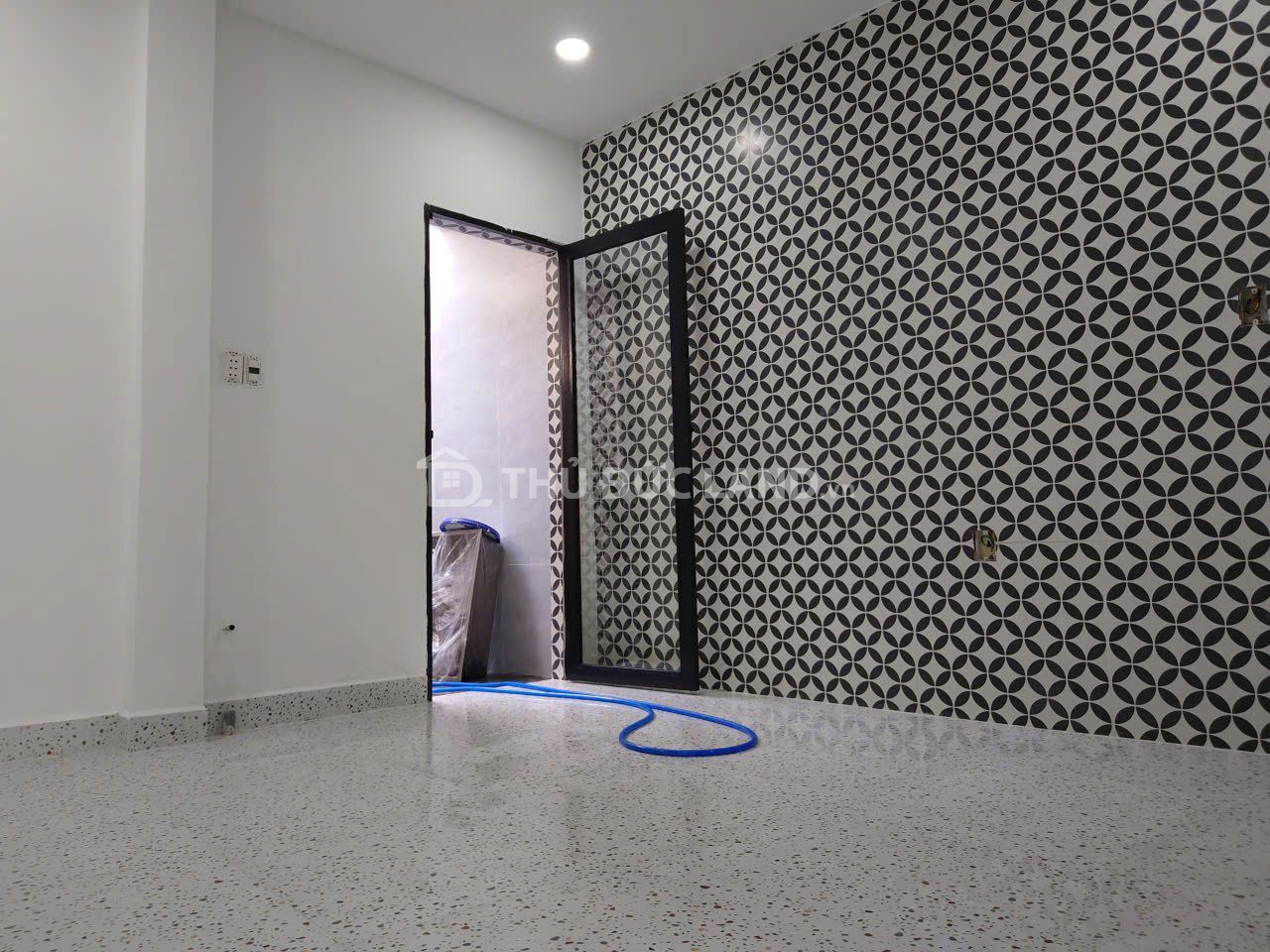 Bán nhà hẻm Hồ Văn Tư, Trường Thọ, diện tích 55.3m². Dọn vào ở ngay. Cạnh chợ Thủ Đức - Ảnh 5