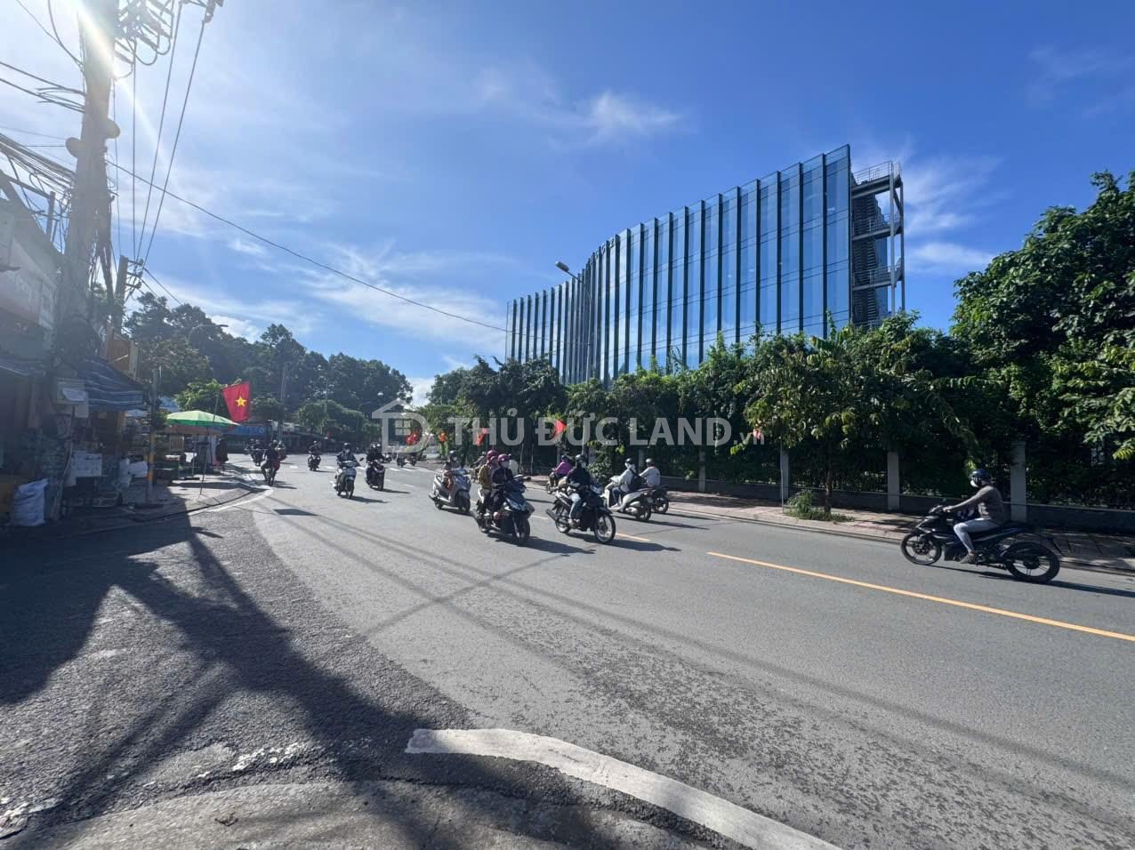 Bán nhà 2MT Đường 2, Trường Thọ, ngang 5.5m, đường trước nhà 20m. DT 125M2 Ngang 5.5M - Ảnh 4