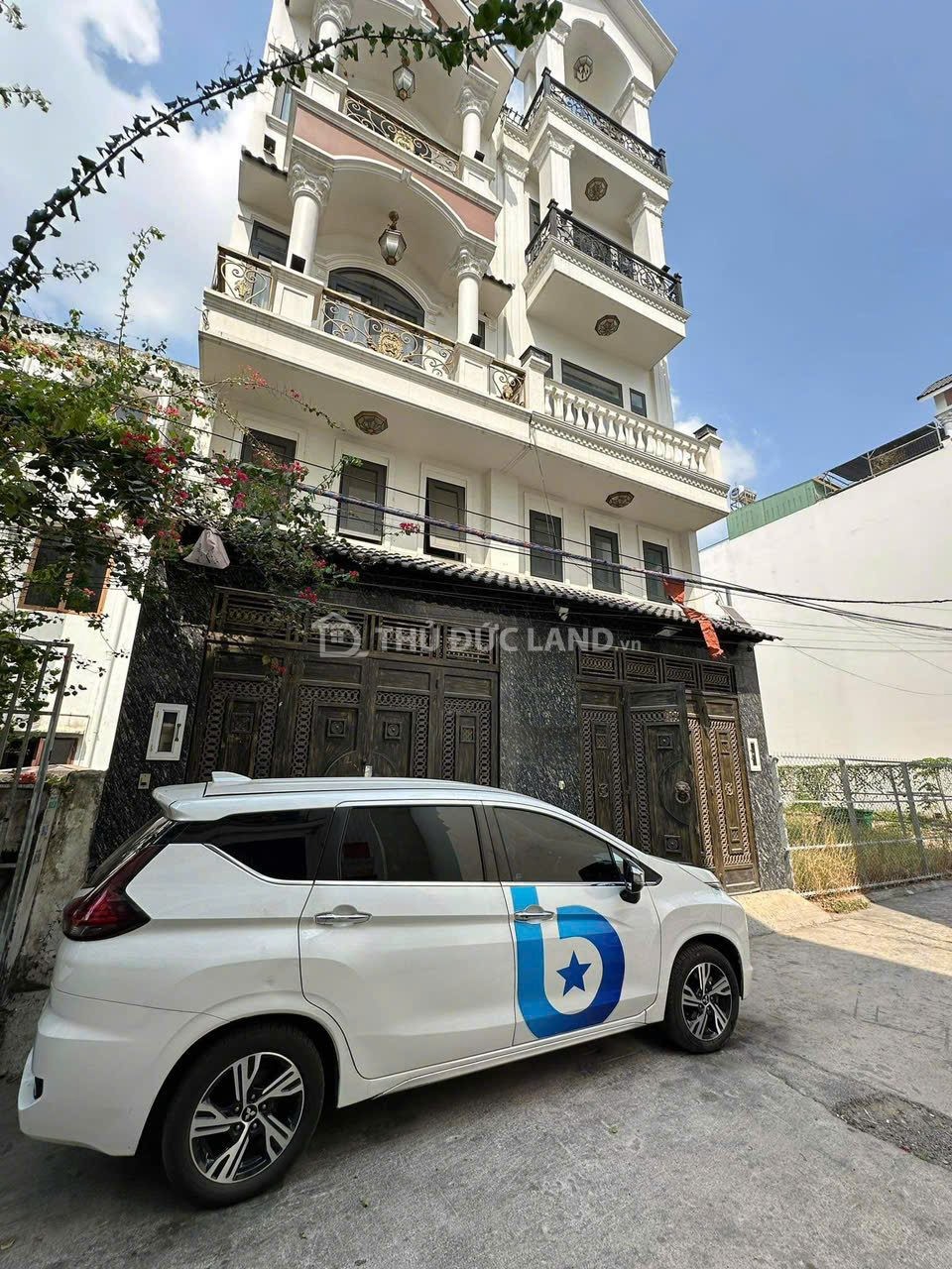 Bán nhà hẻm Trường Thọ, đường 2, ô tô tới nhà, 4 phòng ngủ, DT 54m2 giá 7.8 tỷ