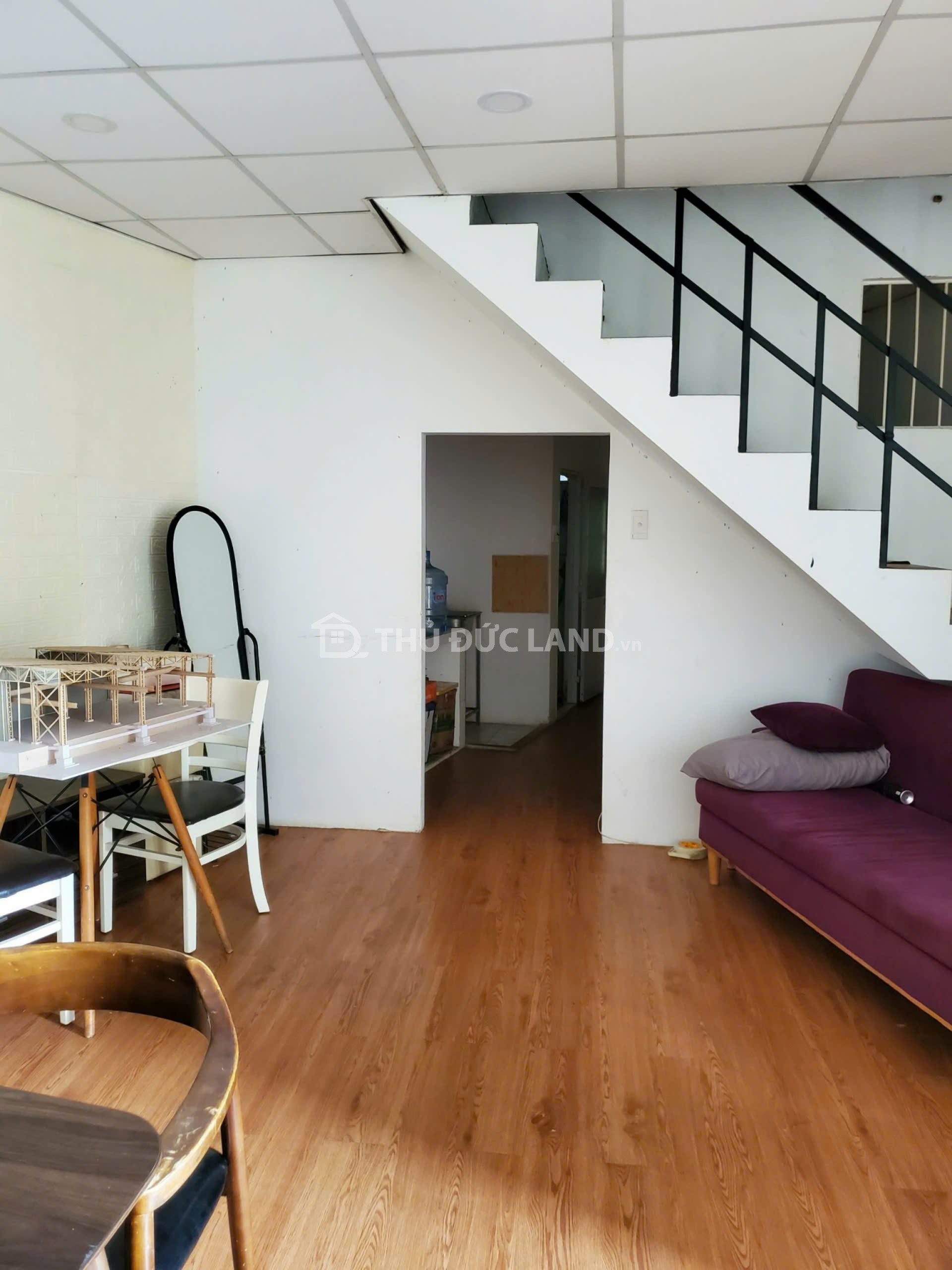 Bán nhà hẻm Trường Thọ, ngang 9.6m, 2 tầng, cạnh Ga Metro, sổ hồng riêng - Ảnh 2