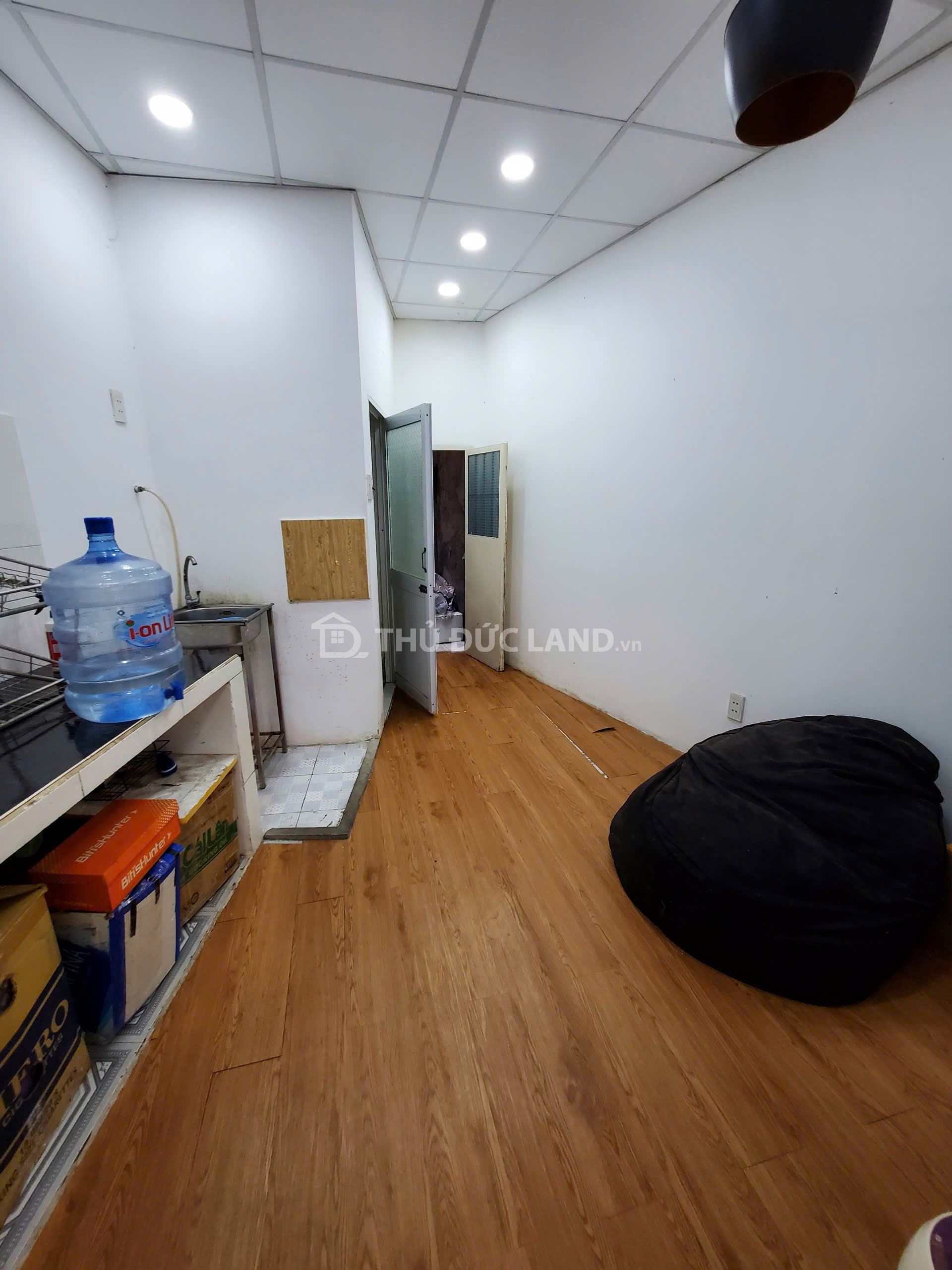 Bán nhà hẻm Trường Thọ, ngang 9.6m, 2 tầng, cạnh Ga Metro, sổ hồng riêng - Ảnh 3