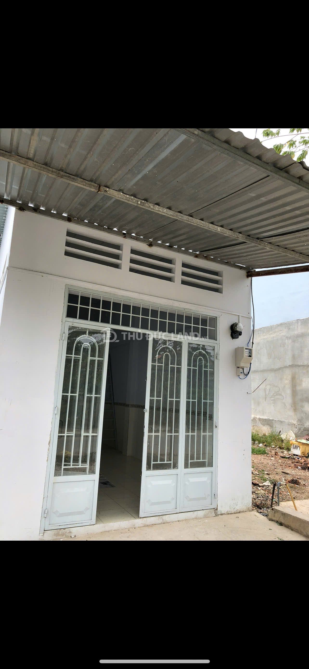 Bán nhà mặt tiền Đường 11 Trường Thọ, DT 200m2 ngang 5m. Cạnh Vành Đai 2, tiện ích đầy đủ 1KM
