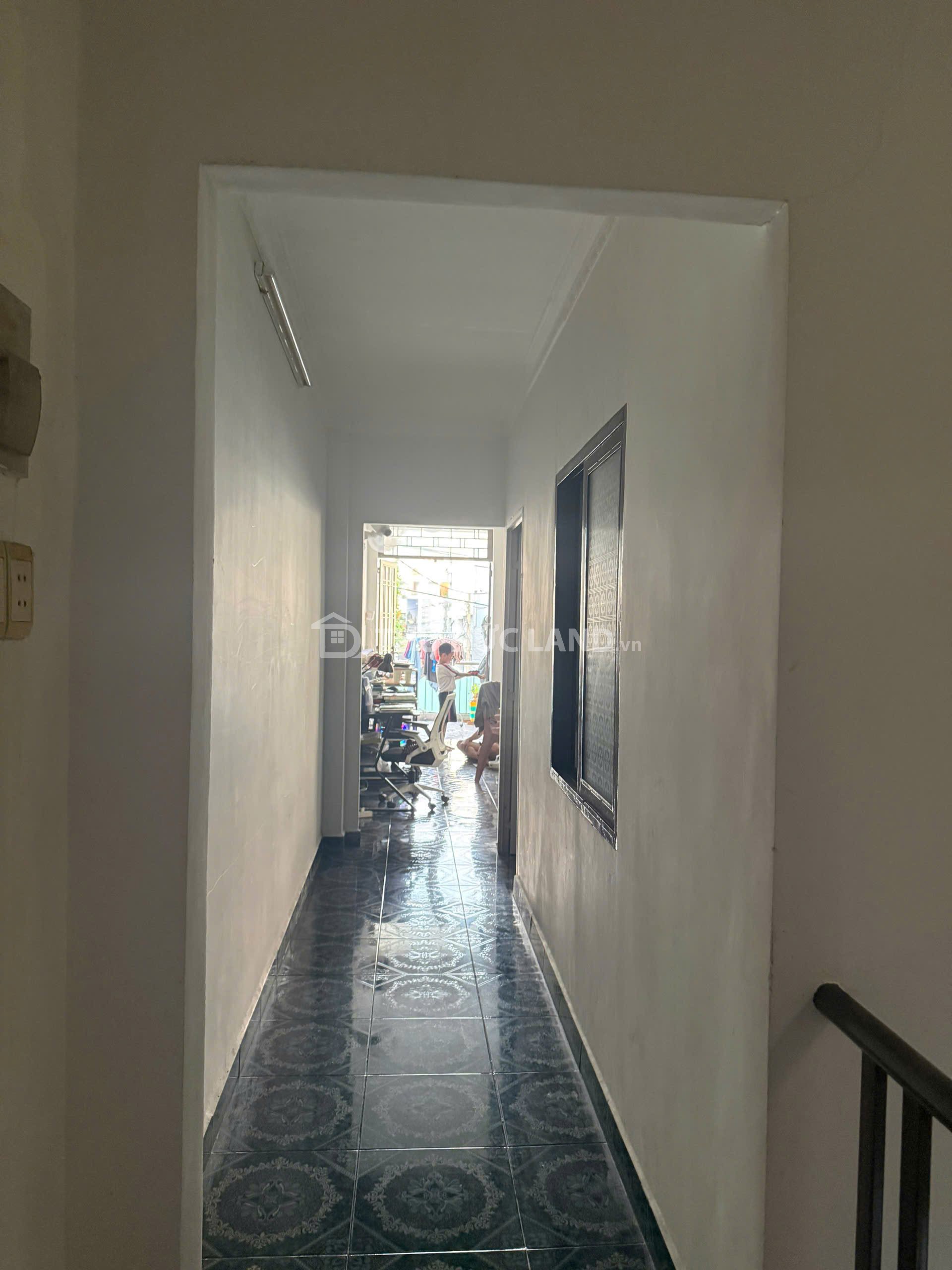 Bán nhà mặt tiền Đường 8 Trường Thọ, 94.4m², 2 tầng, cạnh Chợ Thủ Đức, tiện ích đầy đủ - Ảnh 2