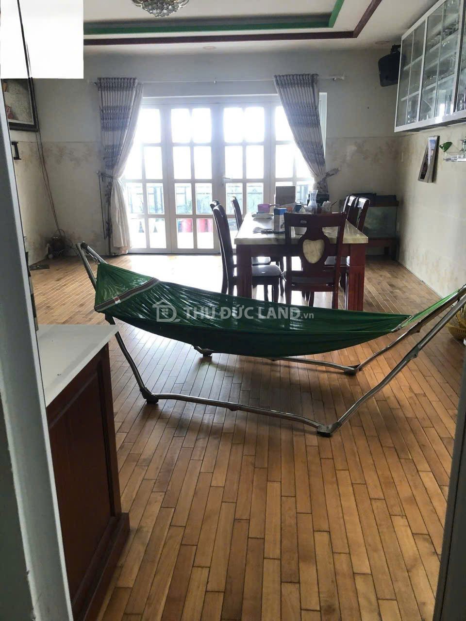 Bán nhà mặt tiền Đường 10 Trường Thọ, DT 68m2 ngang 5.5m, 3 tầng, sổ hồng riêng, tiện vào ở ngay - Ảnh 3
