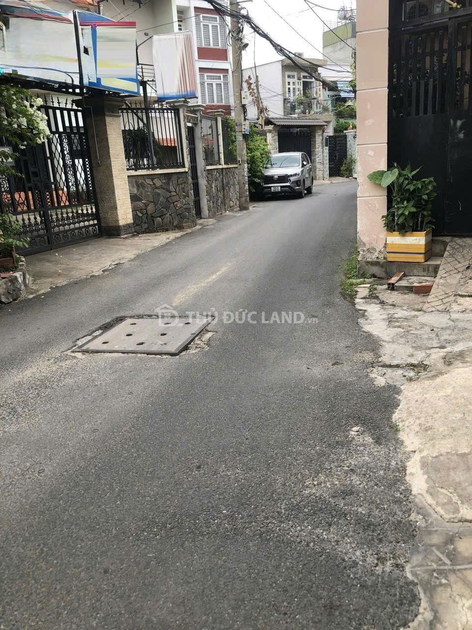 Bán nhà mặt tiền Đường 10 Trường Thọ, DT 68m2 ngang 5.5m, 3 tầng, sổ hồng riêng, tiện vào ở ngay - Ảnh 4
