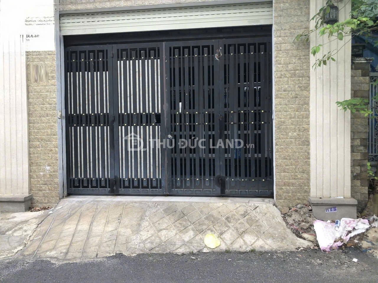 Bán nhà mặt tiền Đường 10 Trường Thọ, DT 68m2 ngang 5.5m, 3 tầng, sổ hồng riêng, tiện vào ở ngay