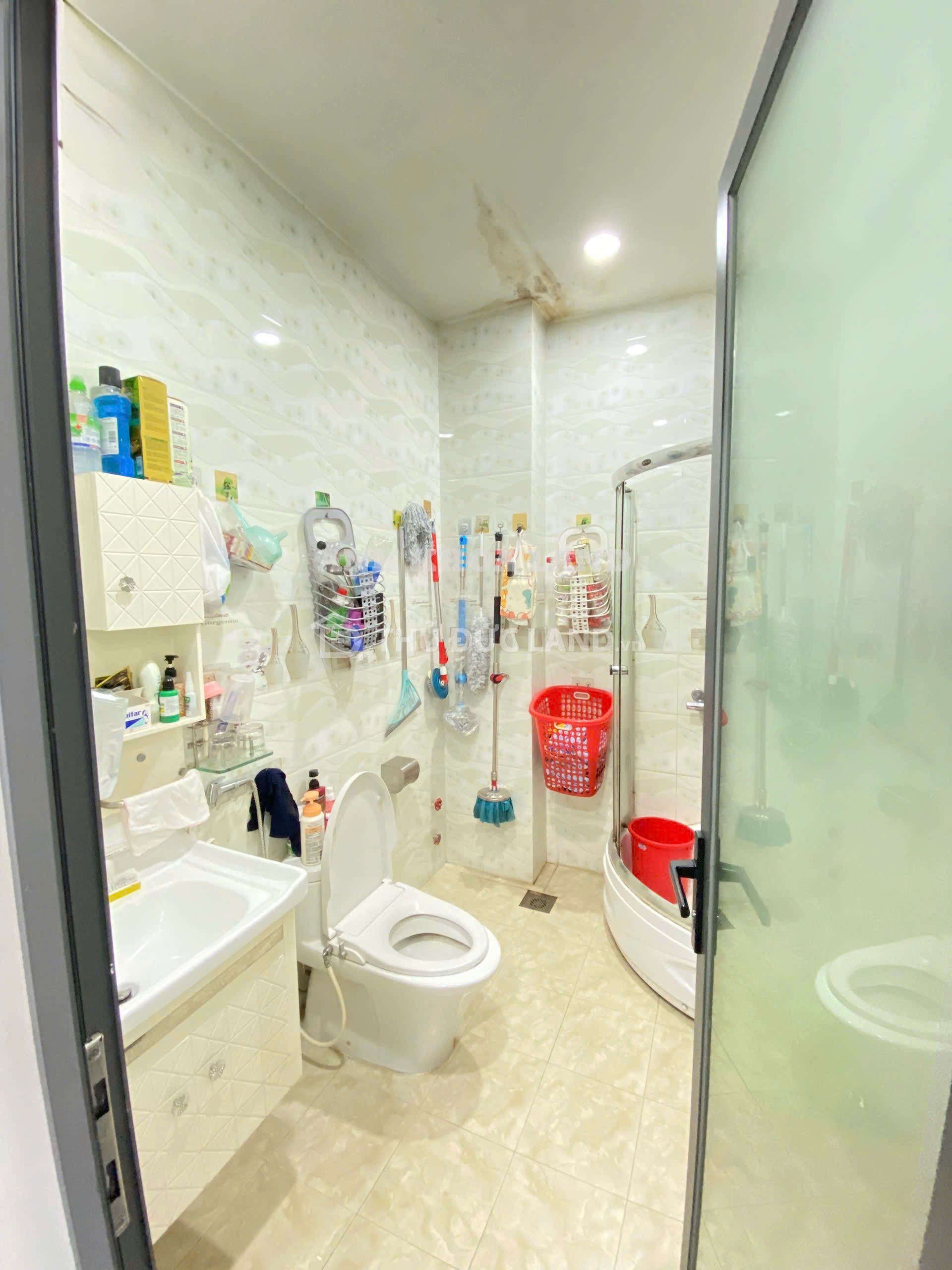 Bán nhà mặt tiền Trường Thọ, đường 3 KDC Him Lam,DT 101m2 ngang 5, 4 tầng gần Metro - Ảnh 5